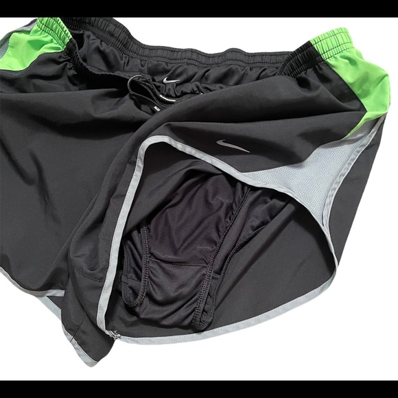 Women’s Nike Dri-Fit Running shorts - Size XL - NWOT - Picture 8 of 10